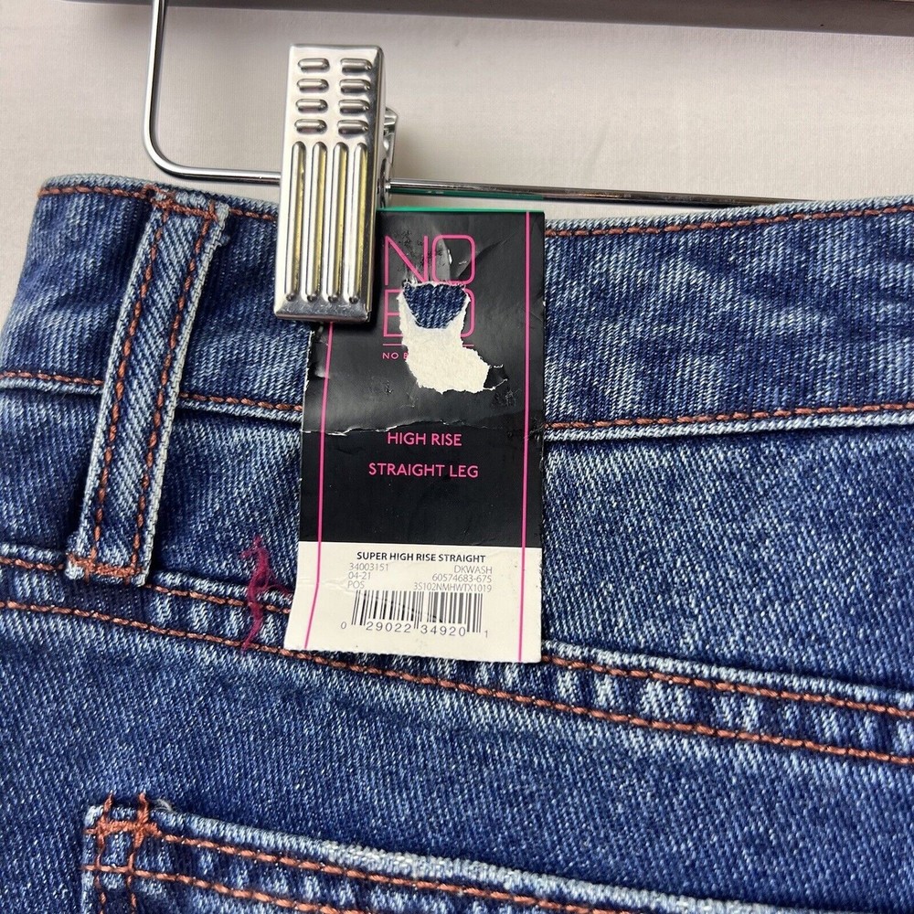 No Boundaries NWT Super High Rise Straight Leg Medium Wash Blue Jeans Size 15 - Picture 12 of 12